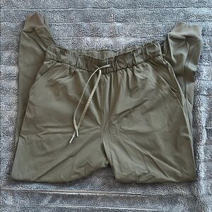 Lululemon pants